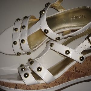 Size 8.5 women's shoes